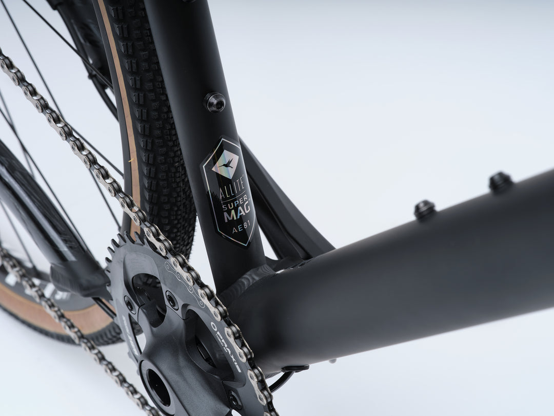 VAAST MODEL A/1 700C APEX1 MATTE BLACK