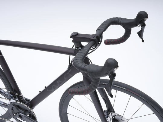 VAAST MODEL R/1 700C ULTEGRA BLACK CHERRY